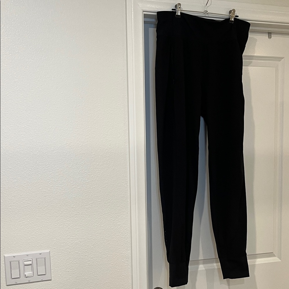 Athleta Black Distance Jogger Pants